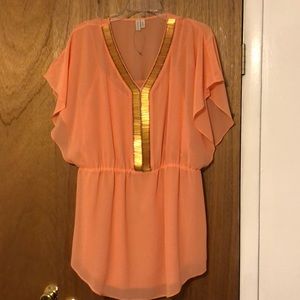 Flowy detailed blouse